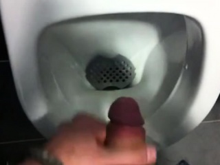 X Mush - Up: Public Toilet Fun